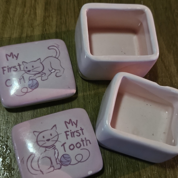 2 porclen baby first containers - Picture 3 of 3